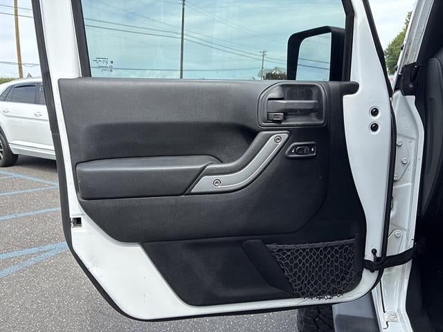 2014 Jeep Wrangler Unlimited 4WD 4dr Sahara