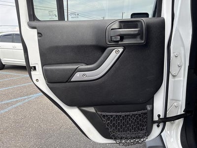 2014 Jeep Wrangler Unlimited 4WD 4dr Sahara