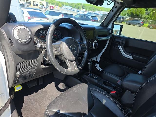 2014 Jeep Wrangler Unlimited 4WD 4dr Sahara