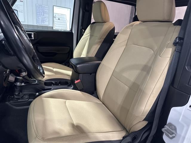 2020 Jeep Wrangler Black and Tan