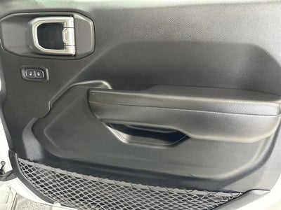 2020 Jeep Wrangler Black and Tan