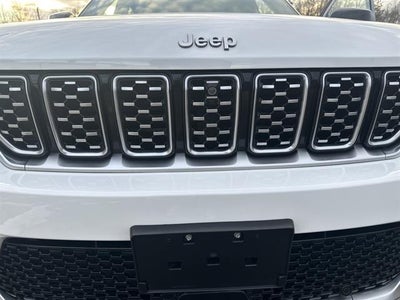 2023 Jeep Grand Cherokee Summit