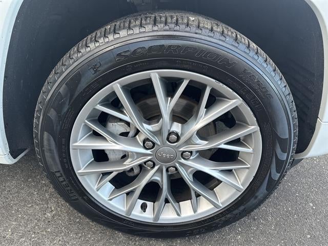 2023 Jeep Grand Cherokee Summit