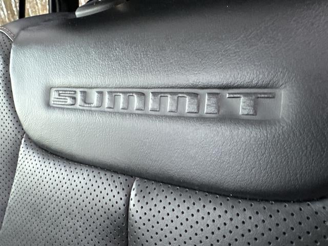 2023 Jeep Grand Cherokee Summit