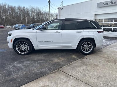 2023 Jeep Grand Cherokee Summit