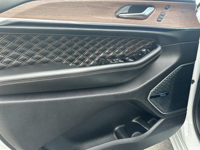 2023 Jeep Grand Cherokee Summit