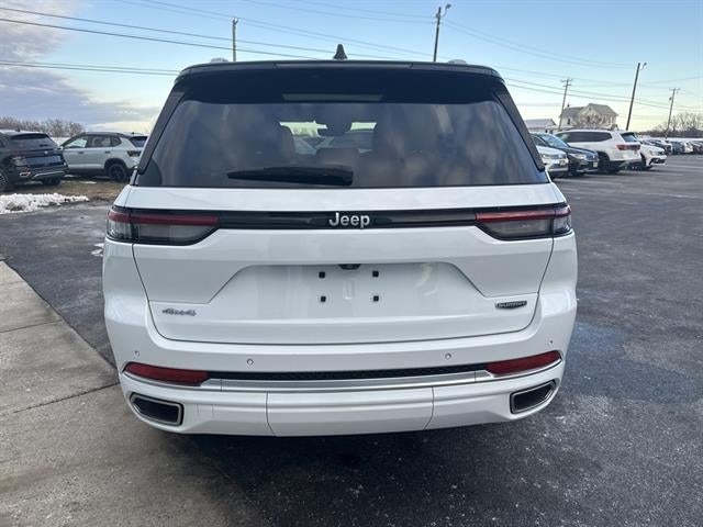 2023 Jeep Grand Cherokee Summit
