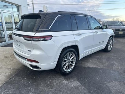 2023 Jeep Grand Cherokee Summit