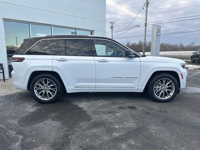 2023 Jeep Grand Cherokee Summit