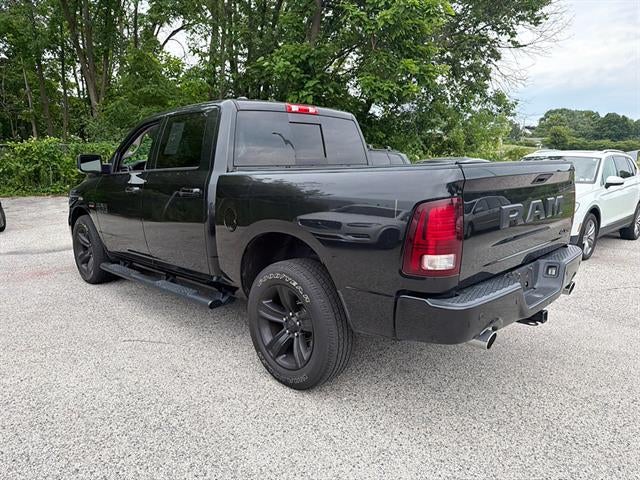 2017 RAM 1500 Night 4x4 Crew Cab 5'7" Box