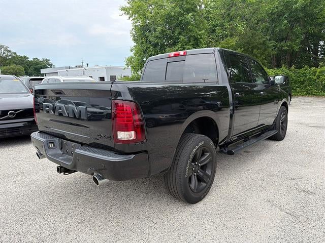 2017 RAM 1500 Night 4x4 Crew Cab 5'7" Box