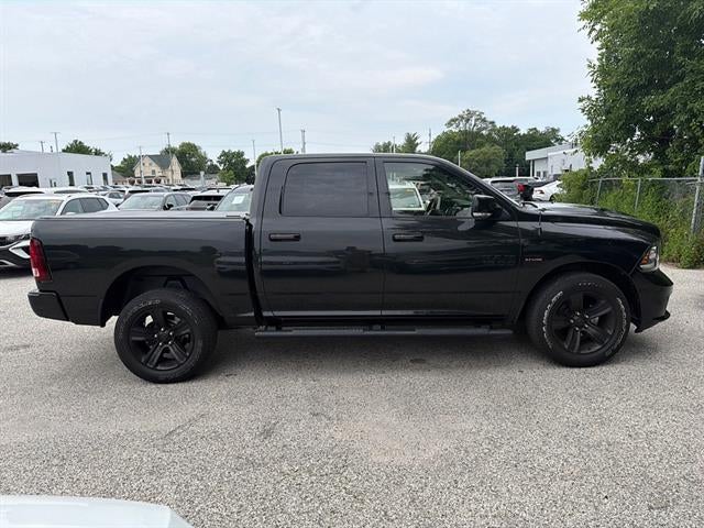 2017 RAM 1500 Night 4x4 Crew Cab 5'7" Box