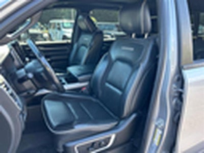 2020 RAM 1500 Laramie 4x4 Crew Cab 5'7" Box