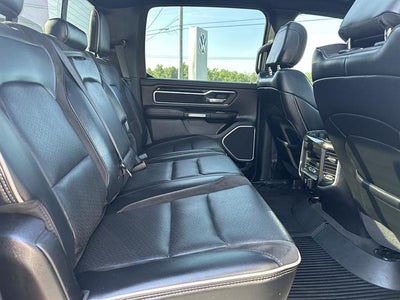 2020 RAM 1500 Laramie 4x4 Crew Cab 5'7" Box