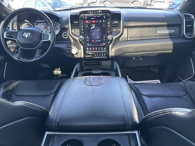 2020 RAM 1500 Laramie 4x4 Crew Cab 5'7" Box