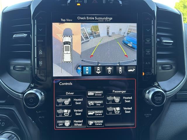 2020 RAM 1500 Laramie 4x4 Crew Cab 5'7" Box
