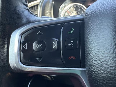 2020 RAM 1500 Laramie 4x4 Crew Cab 5'7" Box