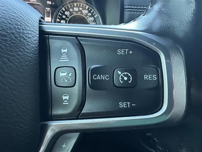 2020 RAM 1500 Laramie 4x4 Crew Cab 5'7" Box