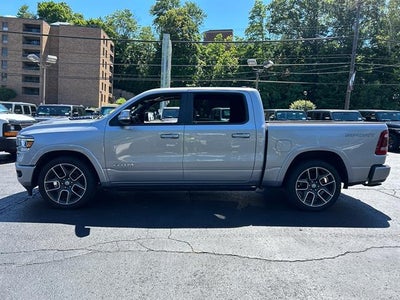 2020 RAM 1500 Laramie 4x4 Crew Cab 5'7" Box