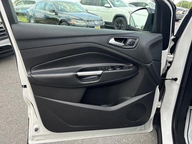 2017 Ford Escape Titanium 4WD
