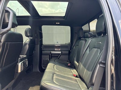2017 Ford Super Duty F-250 SRW Platinum 4WD Crew Cab 6.75' Box