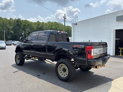 2017 Ford Super Duty F-250 SRW Platinum 4WD Crew Cab 6.75' Box