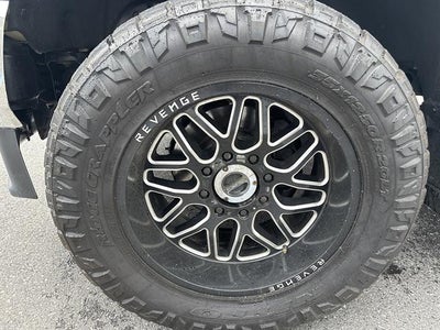 2022 Ford Super Duty F-250 SRW LARIAT 4WD Crew Cab 6.75' Box