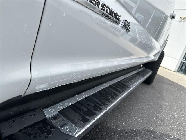 2022 Ford Super Duty F-250 SRW LARIAT 4WD Crew Cab 6.75' Box