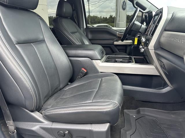 2022 Ford Super Duty F-250 SRW LARIAT 4WD Crew Cab 6.75' Box