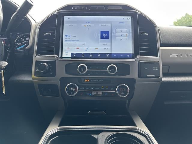 2022 Ford Super Duty F-250 SRW LARIAT 4WD Crew Cab 6.75' Box