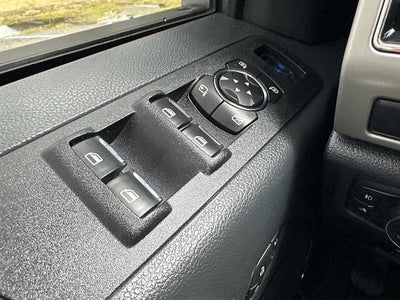 2022 Ford Super Duty F-250 SRW LARIAT 4WD Crew Cab 6.75' Box