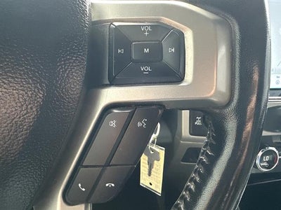 2022 Ford Super Duty F-250 SRW LARIAT 4WD Crew Cab 6.75' Box