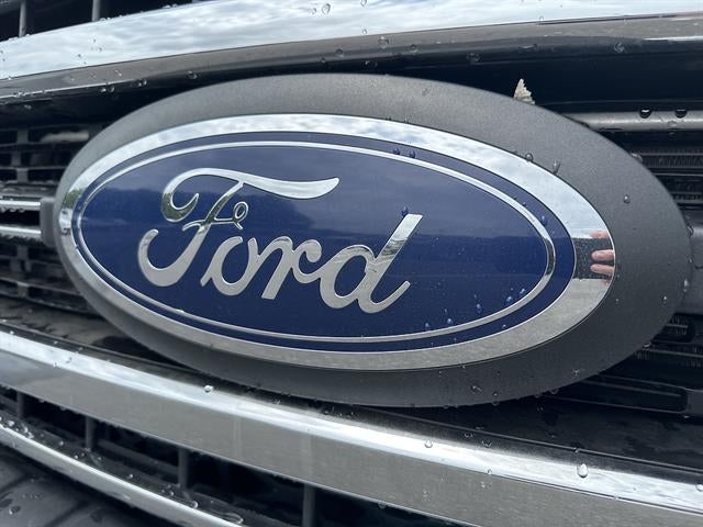 2022 Ford Super Duty F-250 SRW LARIAT 4WD Crew Cab 6.75' Box