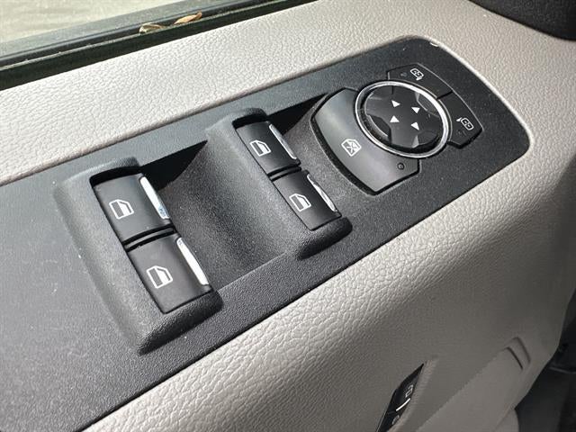 2016 Ford F-150 4WD SuperCrew 145" XL