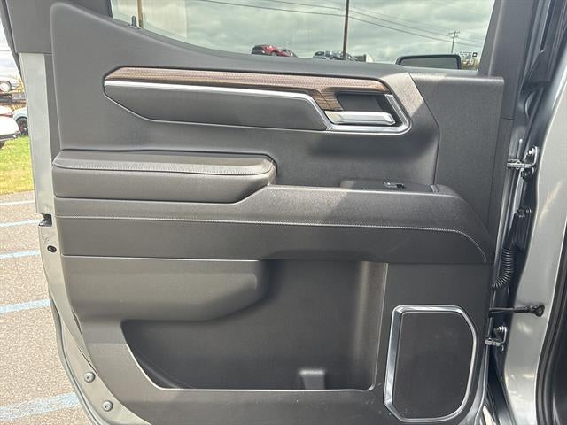 2023 Chevrolet Silverado 1500 4WD Crew Cab 147" RST