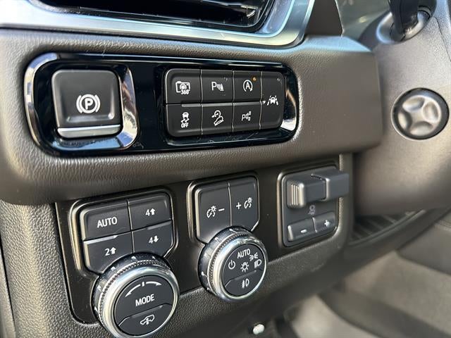 2025 GMC Yukon XL 4WD 4dr Denali