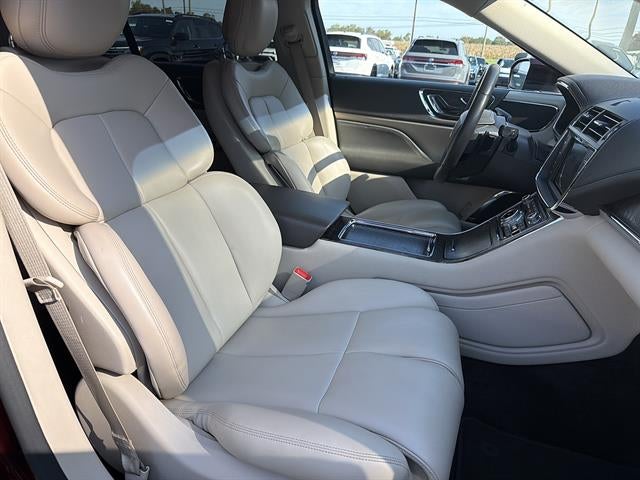 2017 Lincoln Continental Premiere FWD