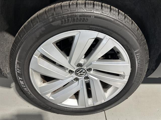 2020 Volkswagen Atlas Cross Sport 2.0T SE w/Technology