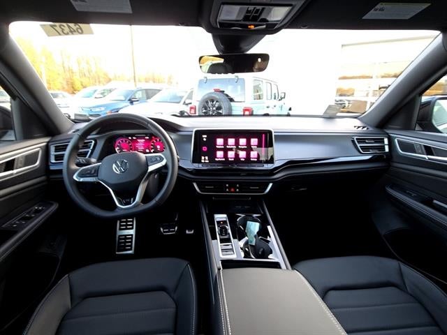 2026 Volkswagen Atlas Cross Sport 2.0T SEL R-Line Black