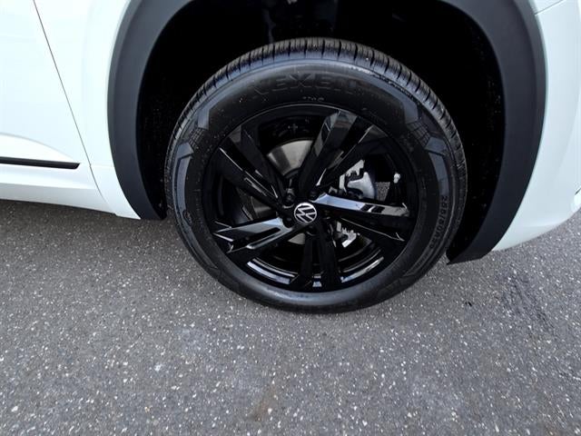 2026 Volkswagen Atlas Cross Sport 2.0T SEL R-Line Black