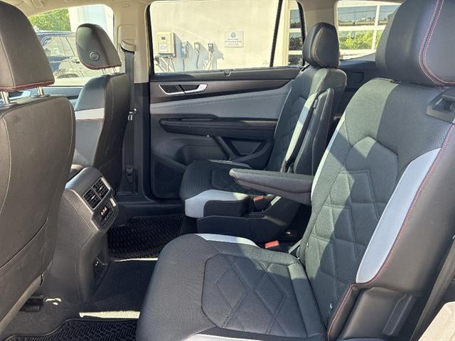 2025 Volkswagen Atlas 2.0T Peak Edition 4MOTION