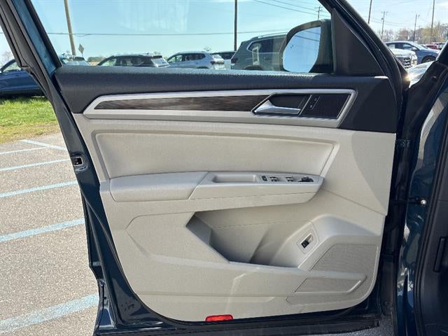 2018 Volkswagen Atlas 2.0T SE w/Technology FWD