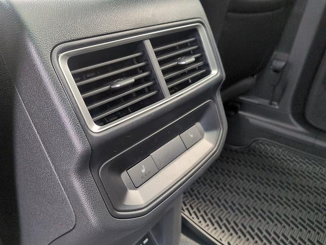 2026 Volkswagen Atlas Cross Sport 2.0T SEL Premium R-Line 4MOTION