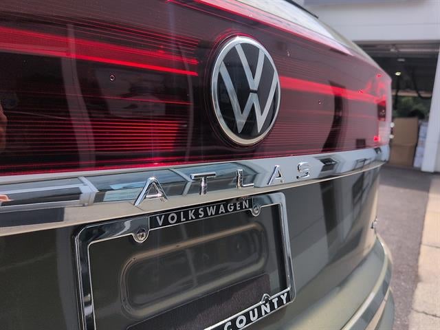 2026 Volkswagen Atlas Cross Sport 2.0T SEL Premium R-Line 4MOTION