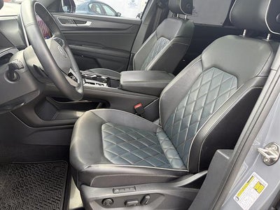 2024 Volkswagen Atlas Cross Sport 2.0T SEL Premium R-Line 4MOTION
