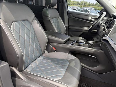 2024 Volkswagen Atlas Cross Sport 2.0T SEL Premium R-Line 4MOTION