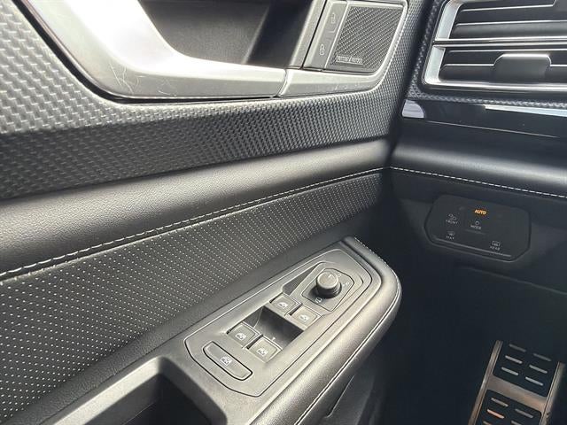 2024 Volkswagen Atlas Cross Sport 2.0T SEL Premium R-Line 4MOTION