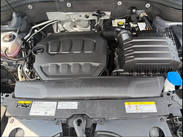 2024 Volkswagen Atlas Cross Sport 2.0T SEL Premium R-Line 4MOTION
