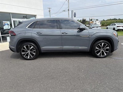 2024 Volkswagen Atlas Cross Sport 2.0T SEL Premium R-Line 4MOTION
