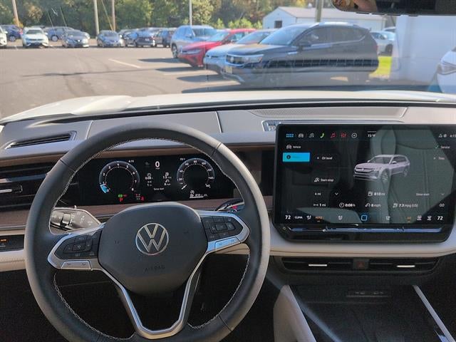 2027 Volkswagen Atlas SE w/Technology 4MOTION